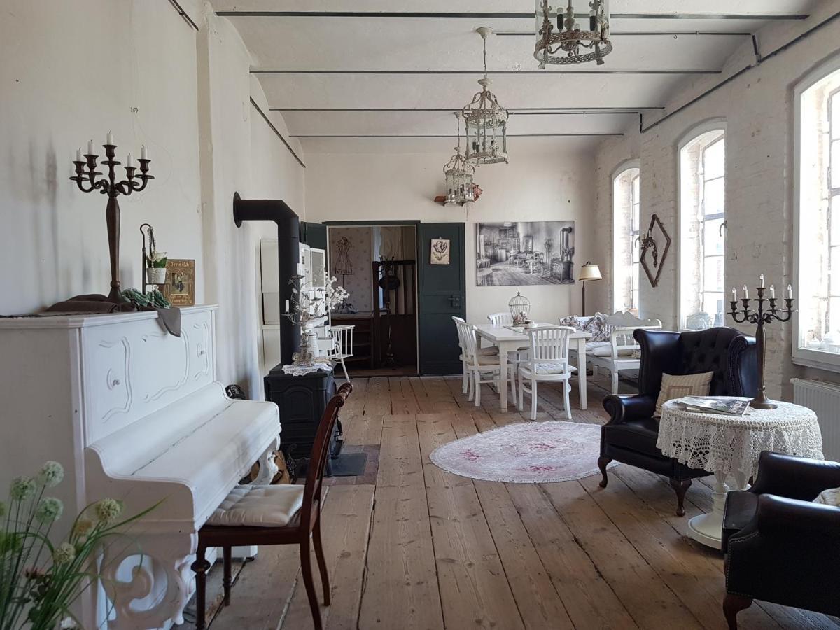 Kremmen Alte Lebkuchenfabrik Bed & Breakfast エクステリア 写真